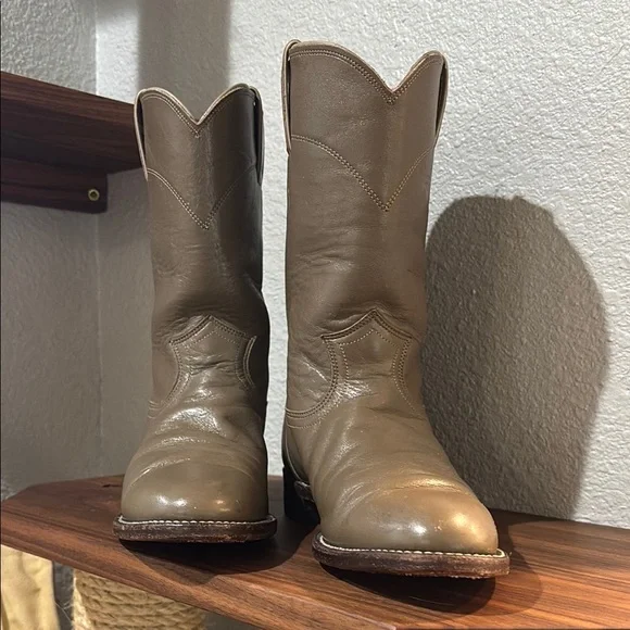 Justin Classic Taupe/Grey Leather Cowboy Boots. Size 7B. EUC! - Picture 2 of 13